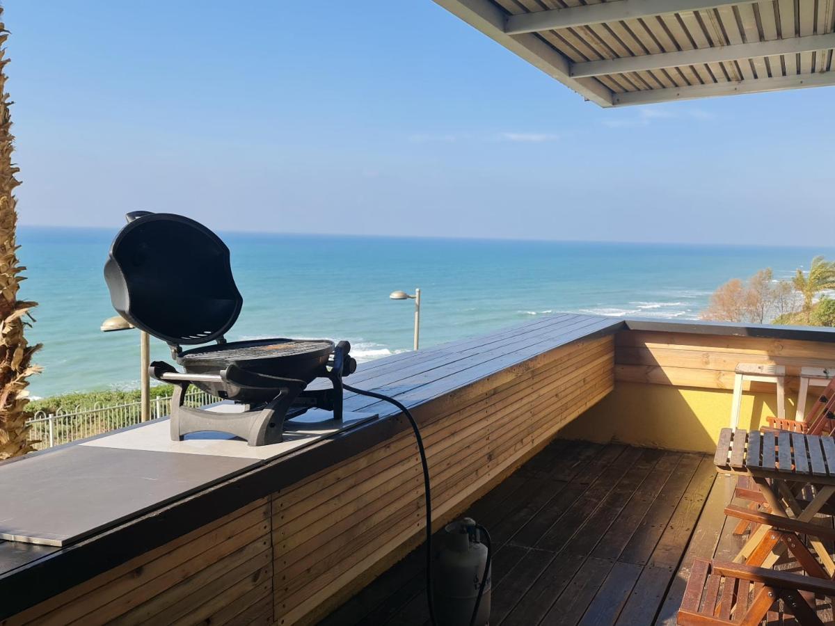 Magic On The Sea-Suites With A Private Jacuzzi And A Private Sea View Netanya Exterior foto