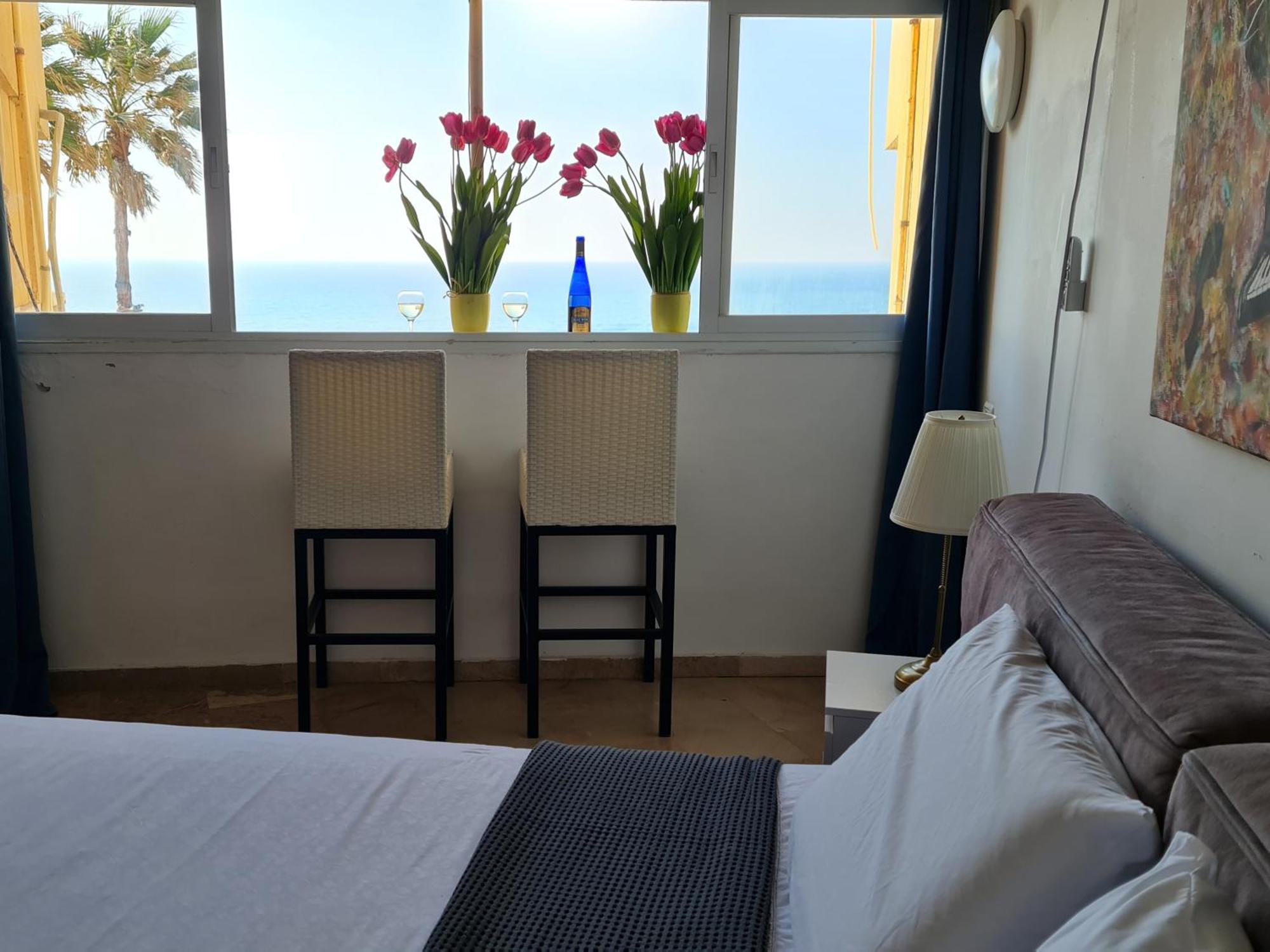 Magic On The Sea-Suites With A Private Jacuzzi And A Private Sea View Netanya Cameră foto